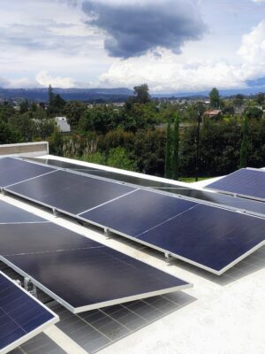 SISTEMA SOLAR DEYE 8KW -HIBRIDO